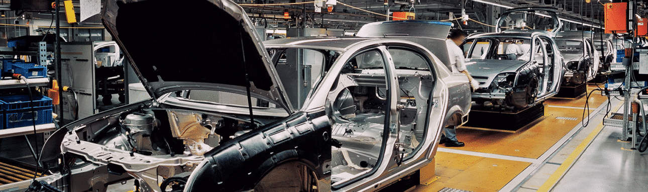 Audi AUDI 1999 Model Arka Plakalık Paneli