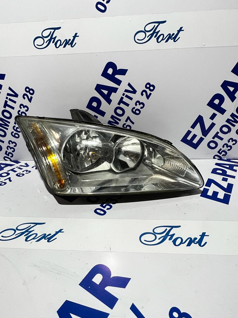 Ford Focus ST Sağ Far