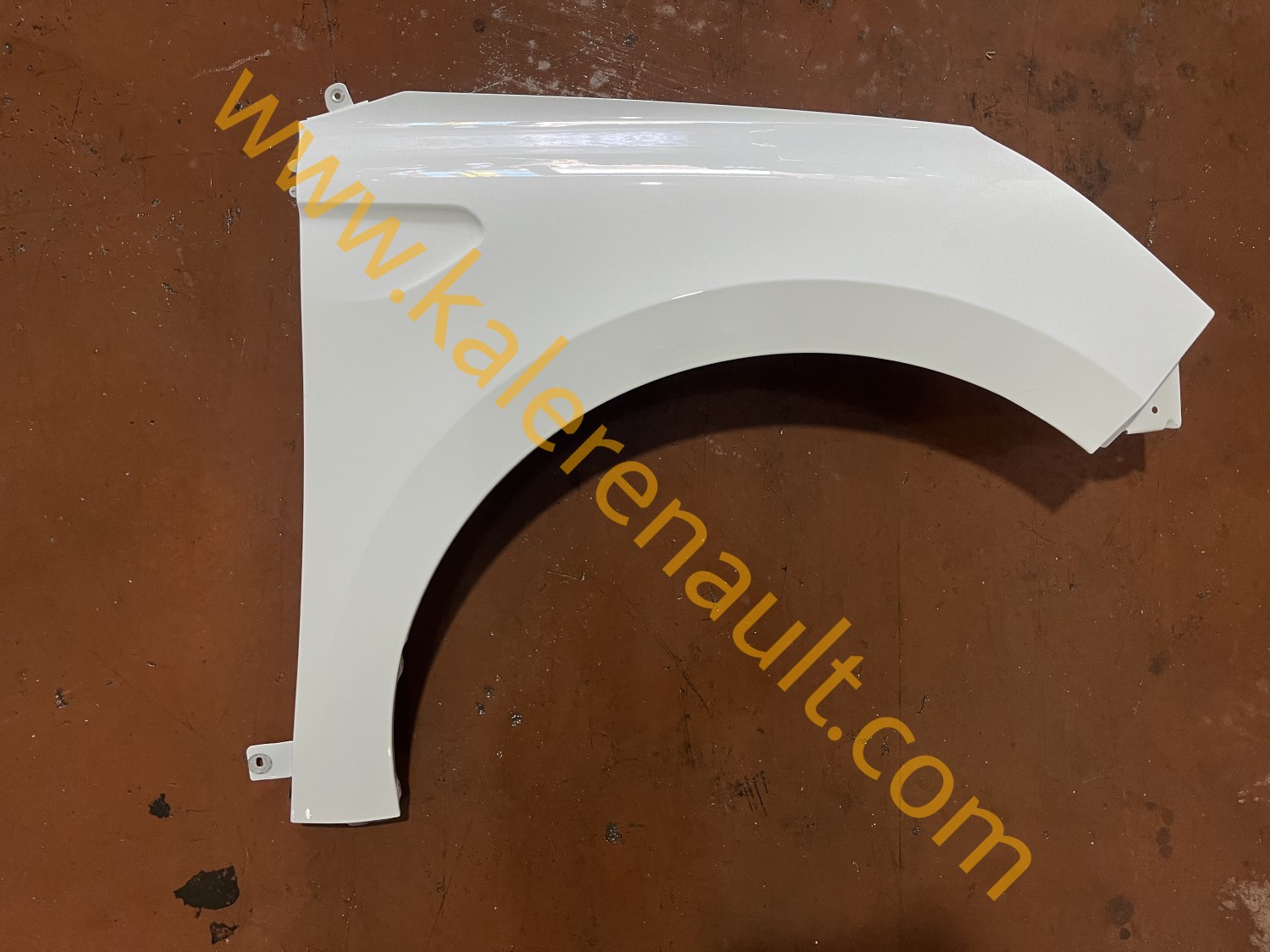 Renault Clio 1.5 dCi Sağ Ön Çamurluk