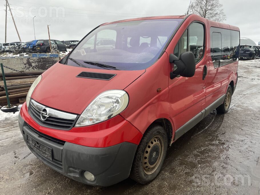 Opel Vivaro Akü