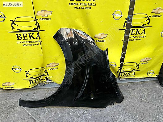 Opel Vivaro Sağ Ön Çamurluk