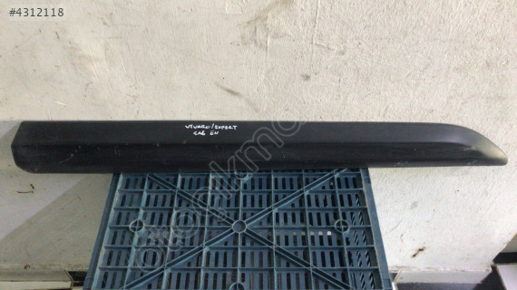 Opel Vivaro Sağ Ön Kapı